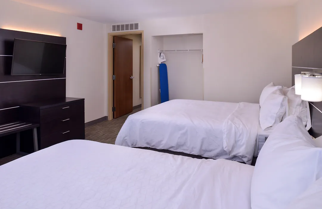Holiday Inn Express Hotel & Suites Southfield - Detroit, An Ihg Hotel-1