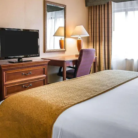 Quality Inn Southfield - Detroit-3