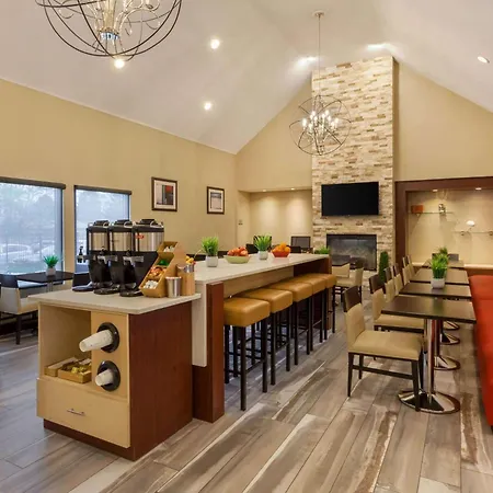 Hawthorn Suites By Wyndham Detroit Southfield-2